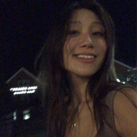 Meet your Posher, Hana - Picture 1 of 1